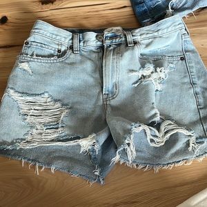 Abercrombie mom shorts